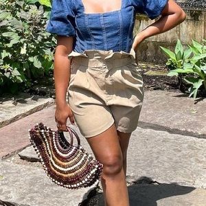 Nasty Gal size 6 tan shorts